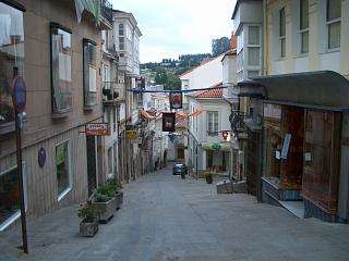 Betanzos narrow steep street