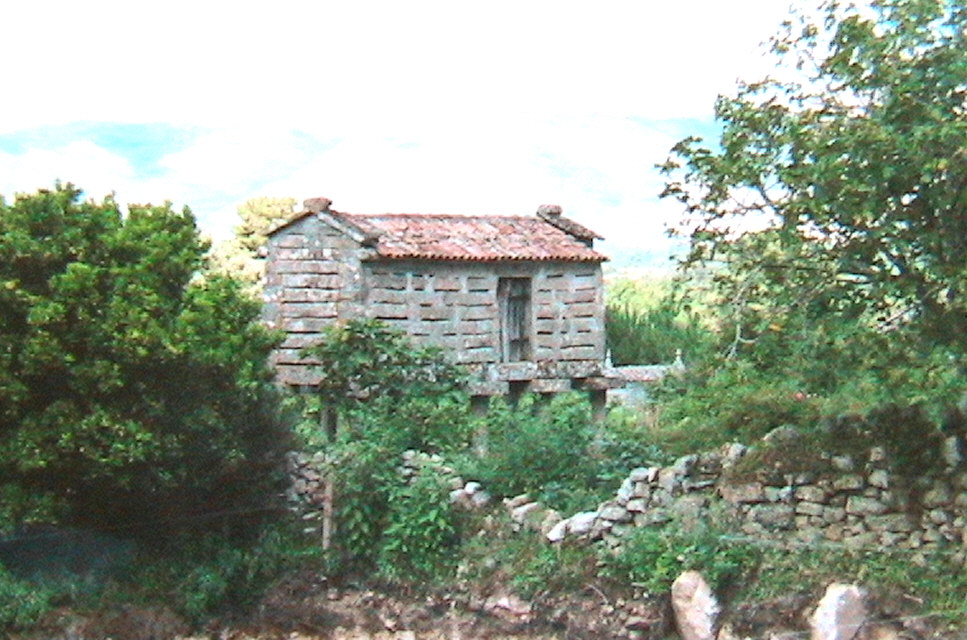 Galician horreo