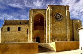 la Iglesia de la Virgen Blanca