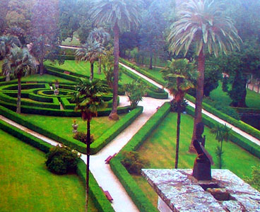 http://www.galiciaguide.com/pics/Vigo-park-3.jpg