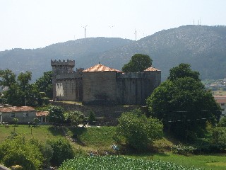 Vimianzo castle from a distance