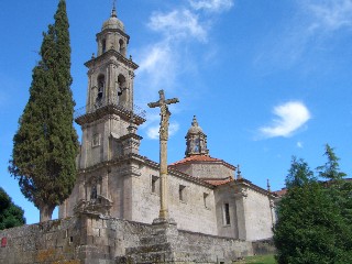 The church at the top of the town of Allariz