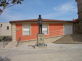 A statue in a smal square