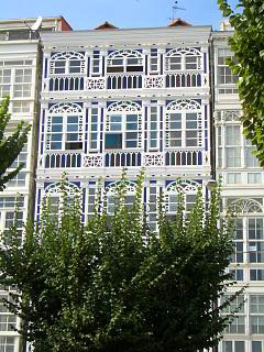 A galeria facade in the glass city
