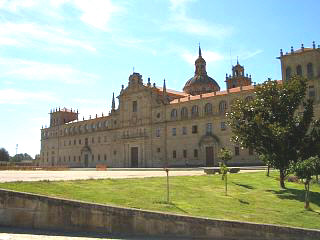 Monforte de Lemos college