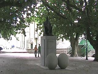 A statue of author Cela