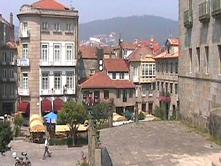 Looking at the Ferreria square from the church of San Fransisco