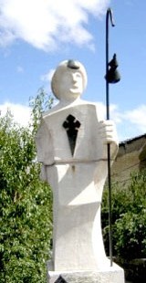 Statue of a pilgrim